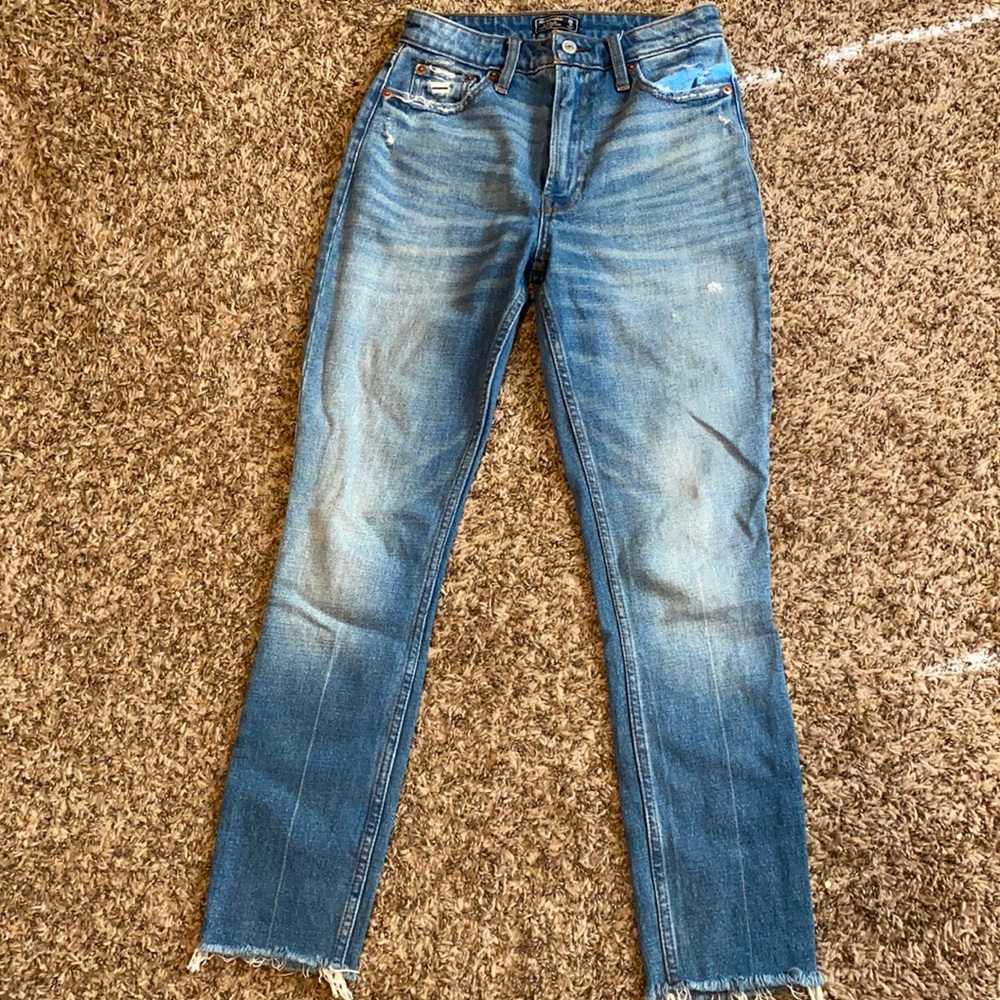Abercrombie & Fitch high rise jeans no distressing